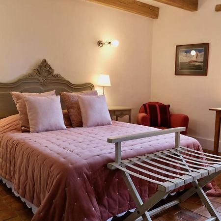 Hotel Manoir De L'Isle Ploumilliau Esterno foto