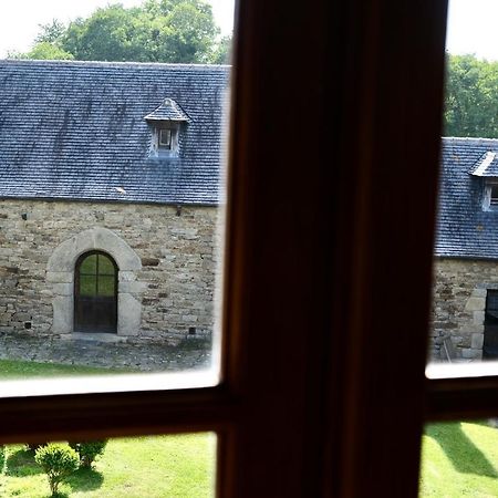 Hotel Manoir De L'Isle Ploumilliau Esterno foto