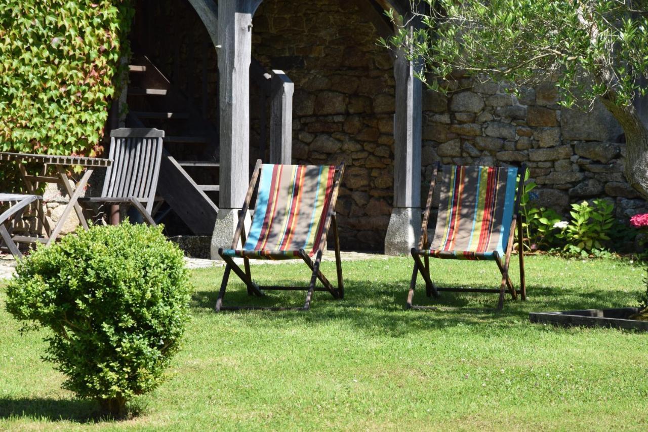 Hotel Manoir De L'Isle Ploumilliau Esterno foto