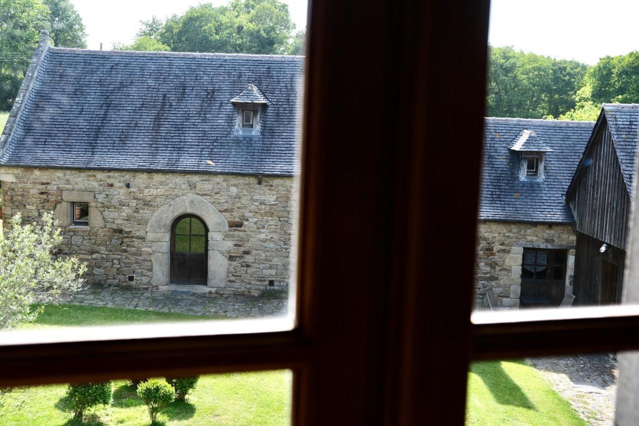 Hotel Manoir De L'Isle Ploumilliau Esterno foto