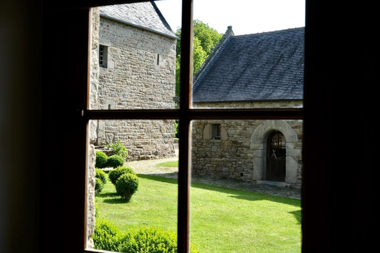 Hotel Manoir De L'Isle Ploumilliau Esterno foto