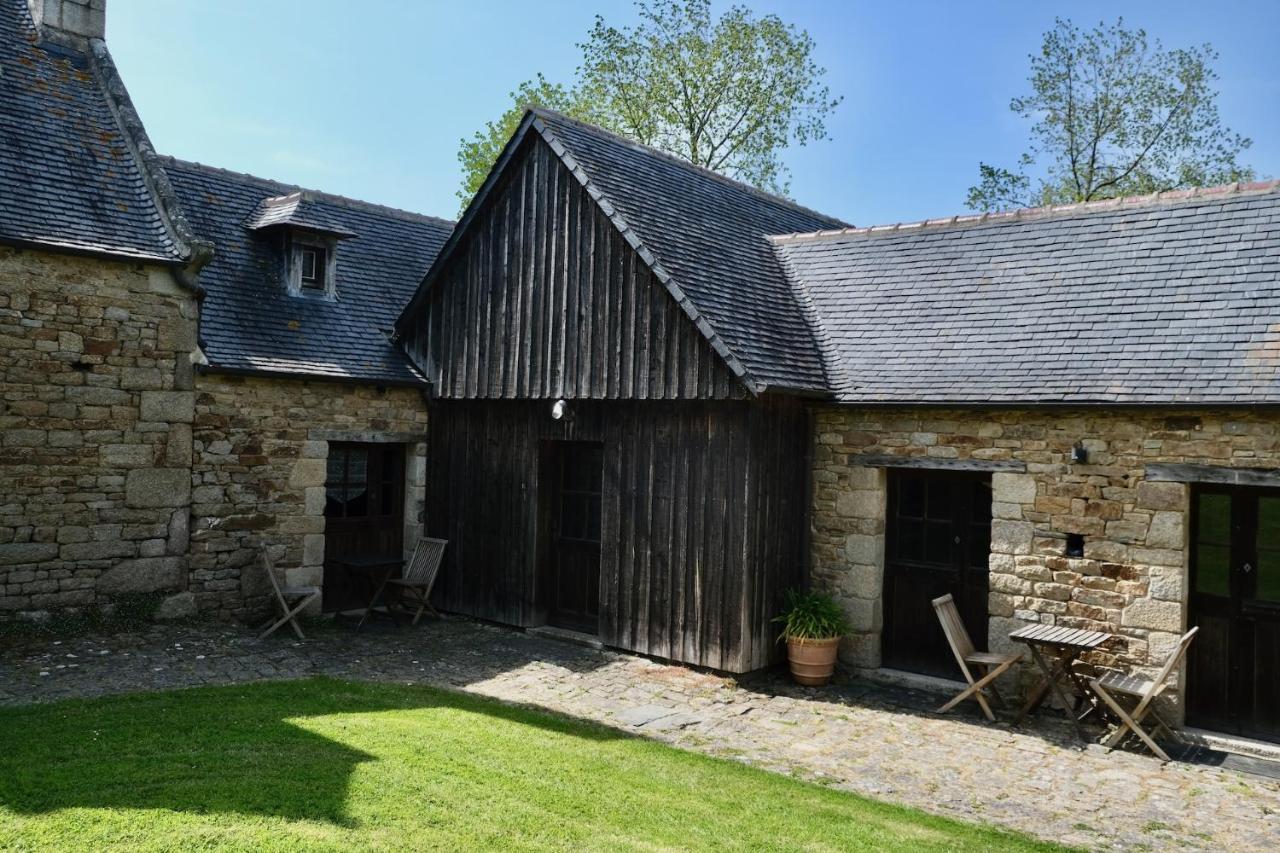 Hotel Manoir De L'Isle Ploumilliau Esterno foto