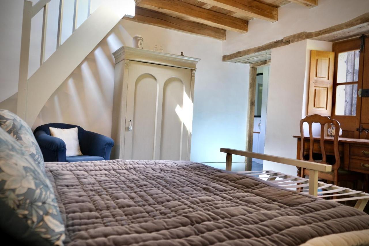 Hotel Manoir De L'Isle Ploumilliau Esterno foto