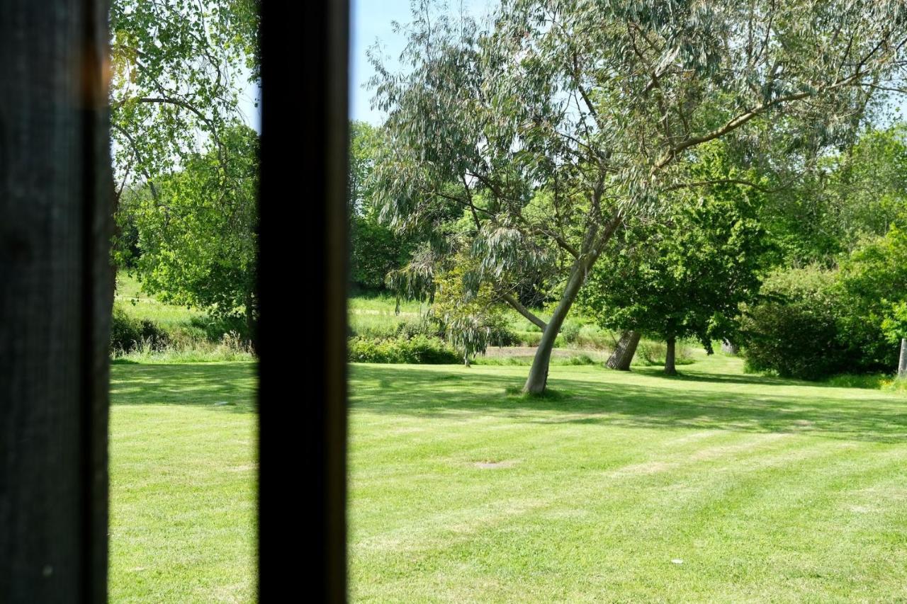 Hotel Manoir De L'Isle Ploumilliau Esterno foto